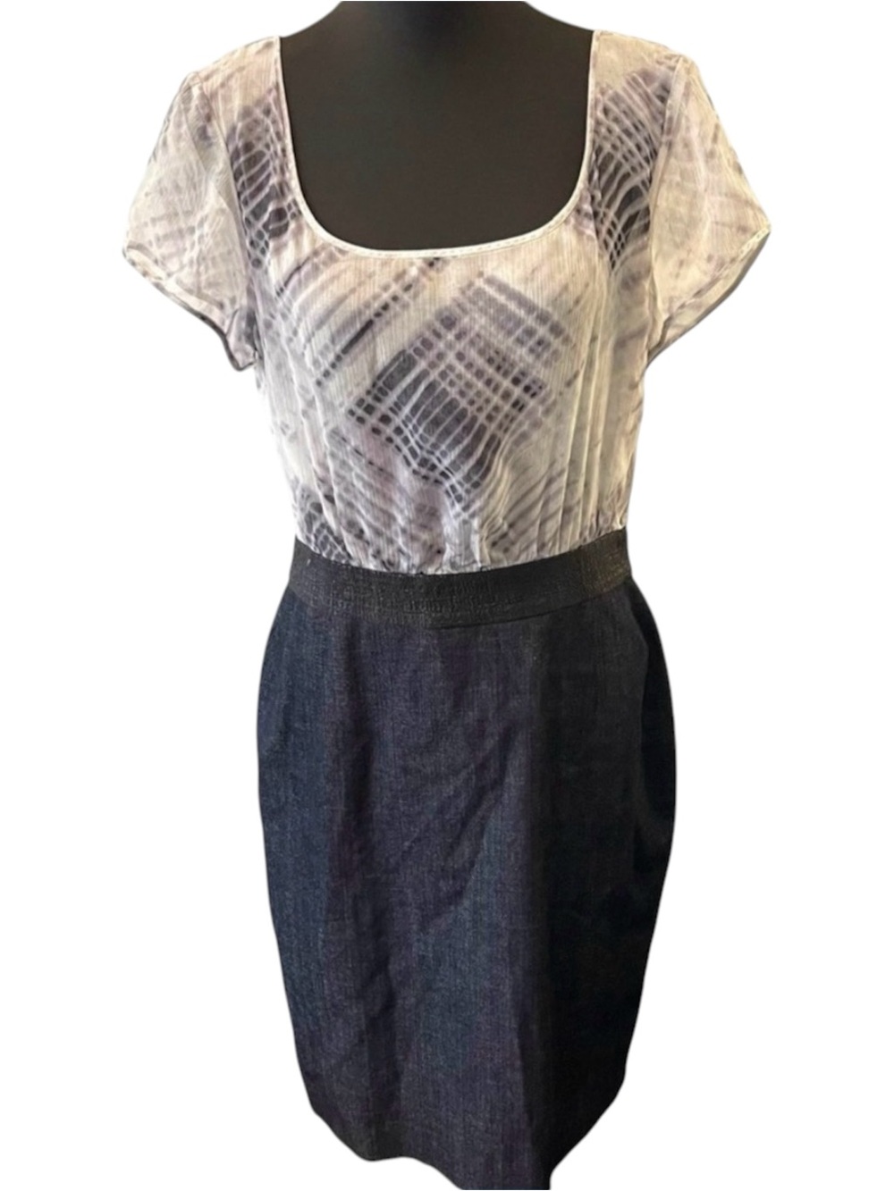 Rachel Roy Signature White Grey Silk Back Button Top Denim Skirt Dress (14)